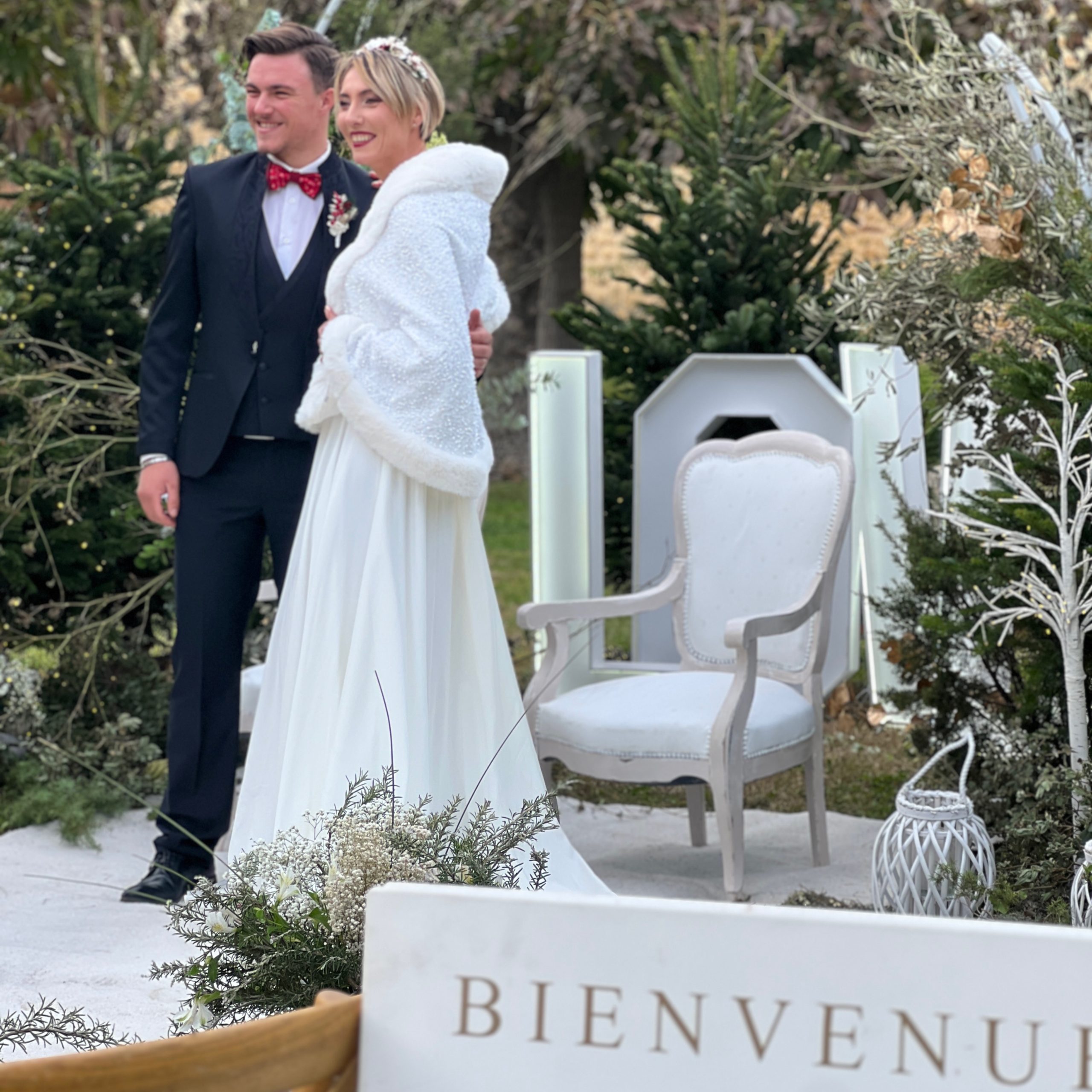 Canapé et Fauteuils Marseillais Banquette et fauteuils Marseillais en location – Élégance provençale pour mariage Ensemble banquette et fauteuils Marseillais – Charme authentique pour événements Location de fauteuils Marseillais – Ambiance cosy et raffinée Décoration élégante avec banquette Marseillaise – Parfait pour baptêmes et anniversaires Assises provençales pour événement – Banquette et fauteuils Marseillais Canapé et Fauteuils Marseillais Banquette et fauteuils Marseillais en location – Élégance provençale pour mariage Ensemble banquette et fauteuils Marseillais – Charme authentique pour événements Location de fauteuils Marseillais – Ambiance cosy et raffinée Décoration élégante avec banquette Marseillaise – Parfait pour baptêmes et anniversaires Assises provençales pour événement – Banquette et fauteuils Marseillais