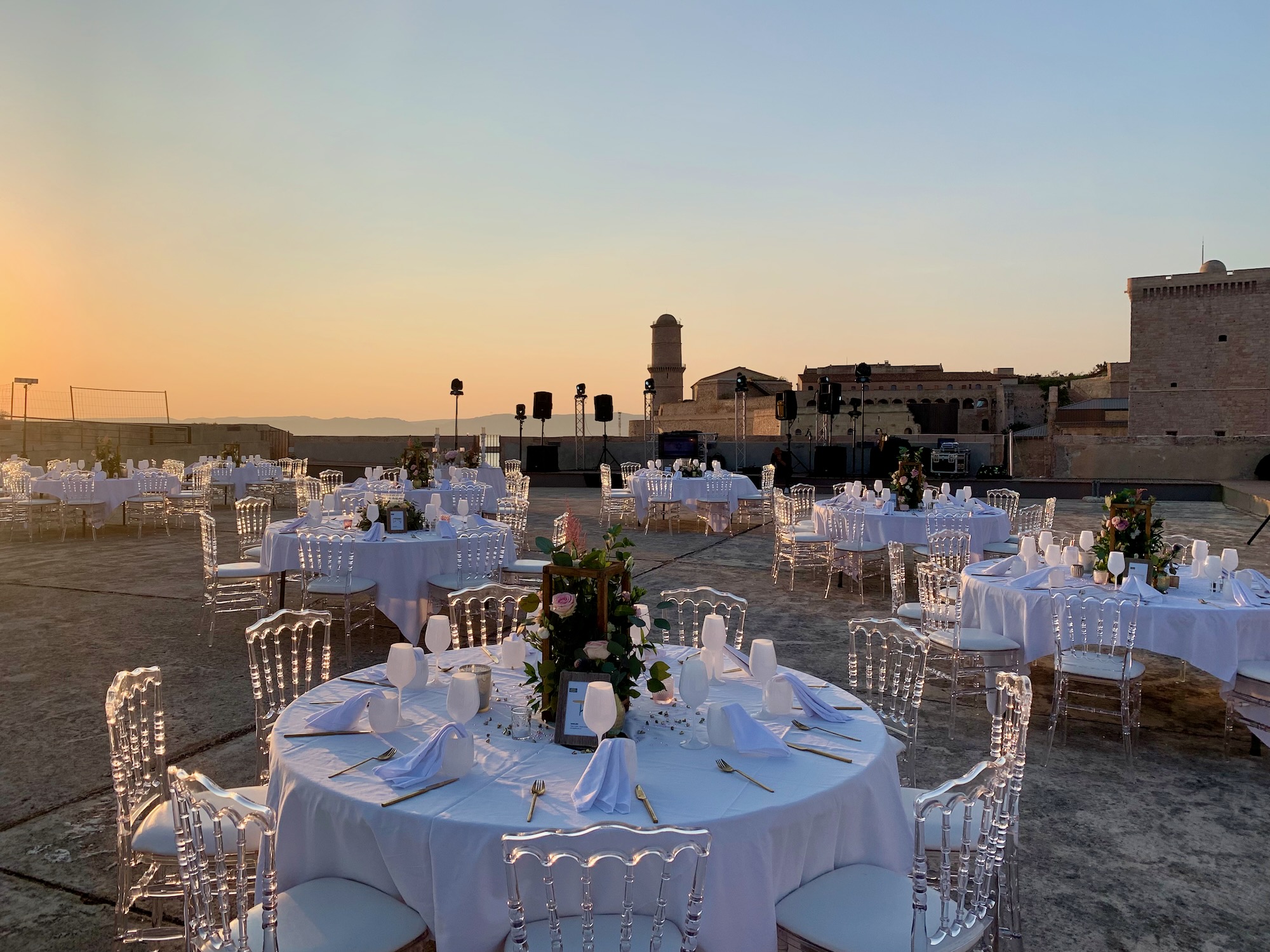 Mariage champêtre à Marseille